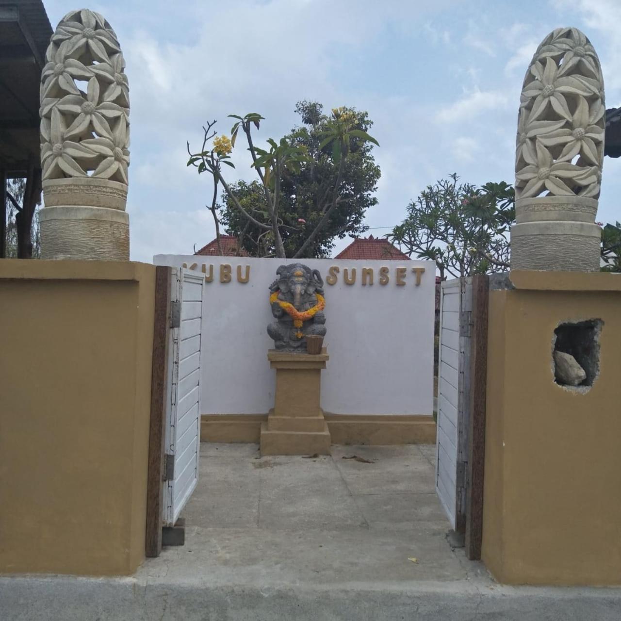 Kubu Sunset Guest House Lembongan Zewnętrze zdjęcie